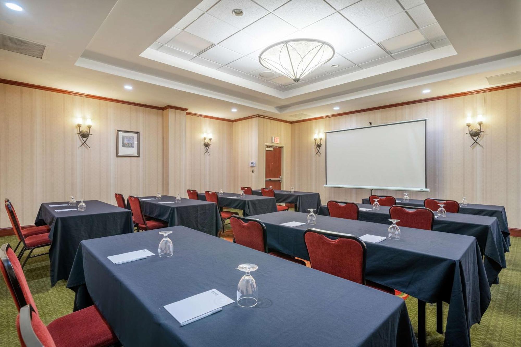 Hilton Garden Inn Morgantown Eksteriør bilde